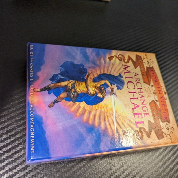 Doreen Virtue Archangel Michael French tarot cards - Picture 3 of 4